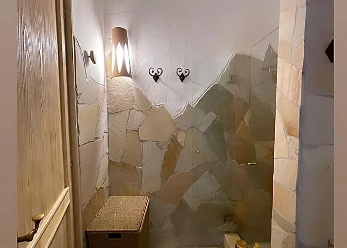 Due Passi Dal Centro